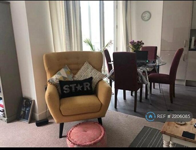 2 Bedroom Flat To Rent In Shrewsbury Road, Harlesden, NW10