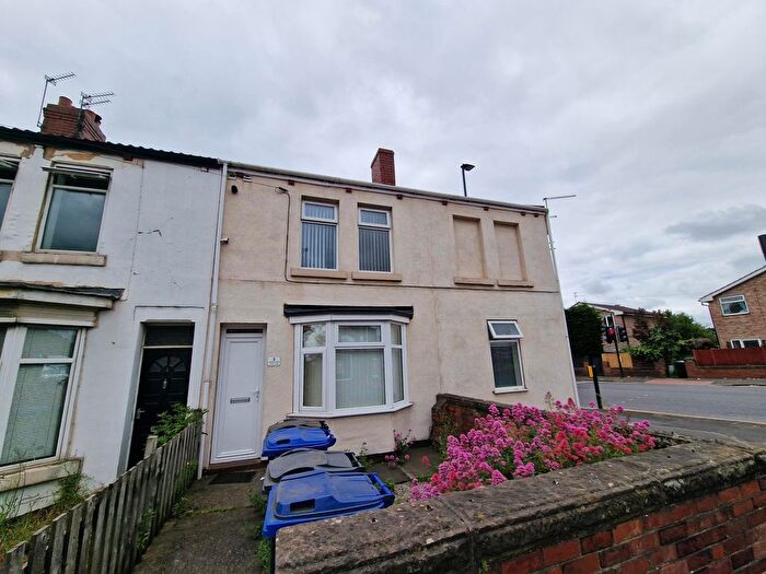 1 Bedroom Flat To Rent In Askern Road, Carcroft, Doncaster, DN6