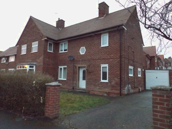 3 Bedroom House To Rent In Midland Road, Eastwood, NG16