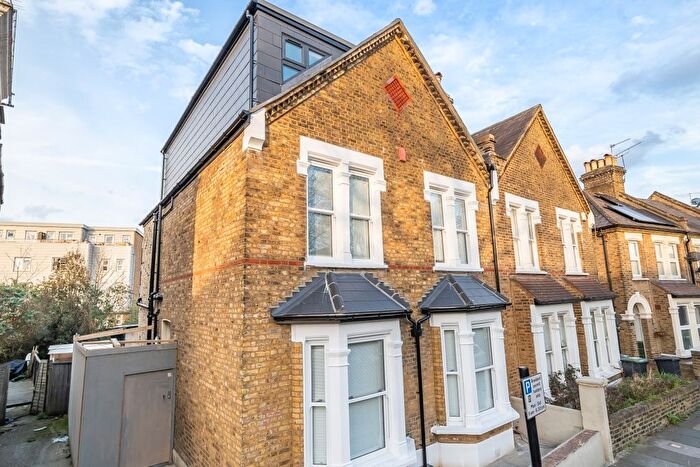 Studio To Rent In Gilmore Road, London, SE13