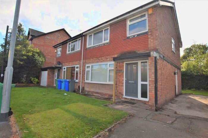 3 Bedroom Semi-Detached House To Rent In St. Pauls Road, Manchester, M20