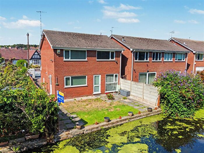 4 Bedroom Detached House For Sale In Longmoor Lane, Sandiacre, Nottingham, NG10