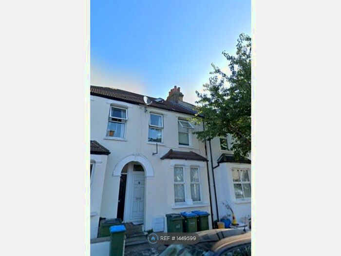 1 Bedroom Flat To Rent In Marmadon Road, London, SE18