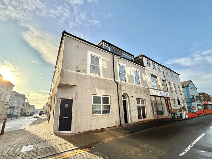 7 Bedroom Terraced House For Sale In Yorkshire Street, Blackpool, Lancashire, FY1