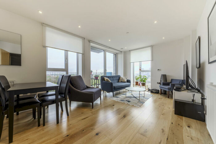 2 Bedroom Apartment To Rent In Centurion Tower, Caxton Street North, Canning Town, London, E16