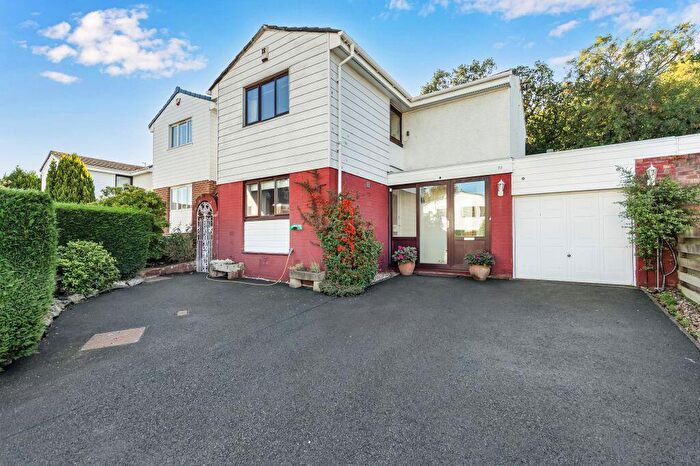 3 Bedroom Detached House For Sale In Barnton Park Avenue, Edinburgh, EH4