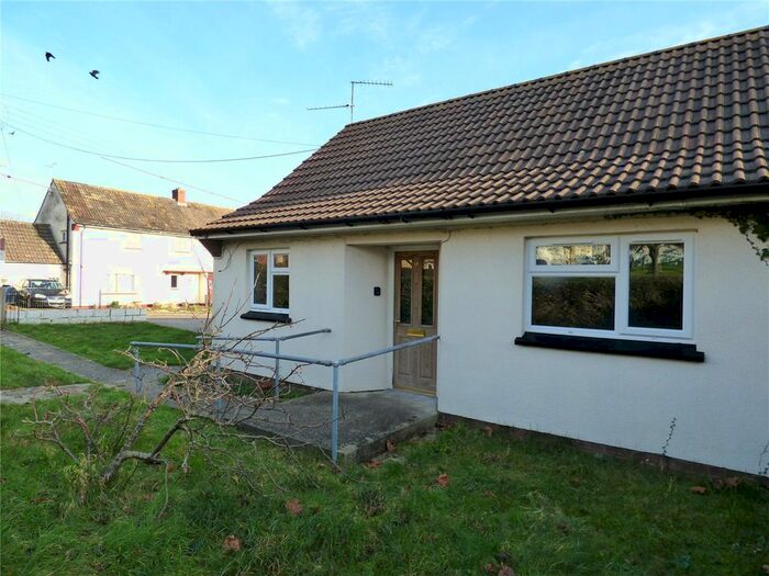2 Bedroom Bungalow For Sale In Chatham Place, Curry Rivel, Langport, TA10