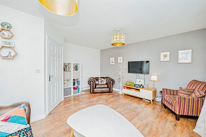 3 Bedroom Property For Sale In Nant Y Dwrgi, Llanharan, Pontyclun, CF72