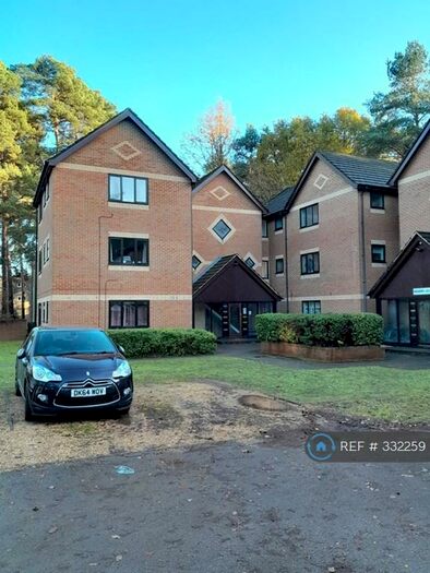 1 Bedroom Flat To Rent In Mulberry Court, Bracknell, RG12