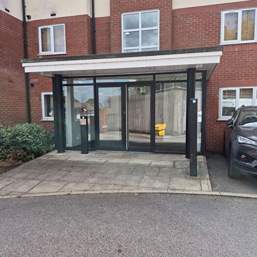 2 Bedroom Flat To Rent In Cumberland Avenue, Swinton, M27
