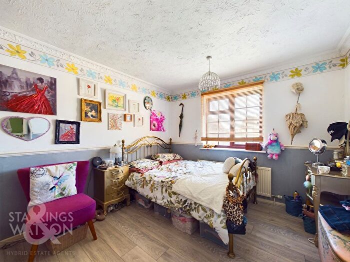 3 Bedroom Detached House For Sale In Kingswood Avenue, Carlton Colville, Lowestoft, NR33