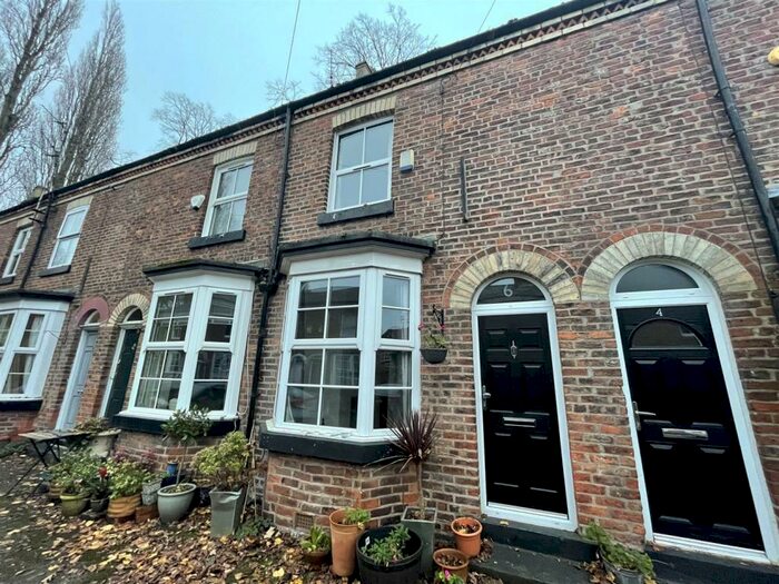 2 Bedroom House To Rent In Knight Street, Manchester, M20