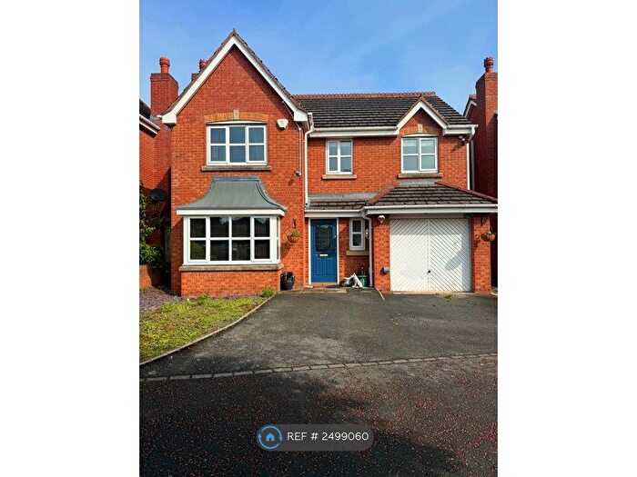 5 Bedroom Detached House To Rent In Hodgkiss Close, Wednesbury, WS10