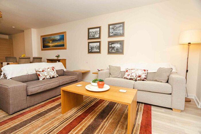 2 Bedroom Flat To Rent In Hannover Quay, Bristol, BS1
