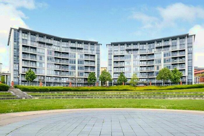 1 Bedroom Flat To Rent In Langley Walk, Birmingham, West Midlands, B15