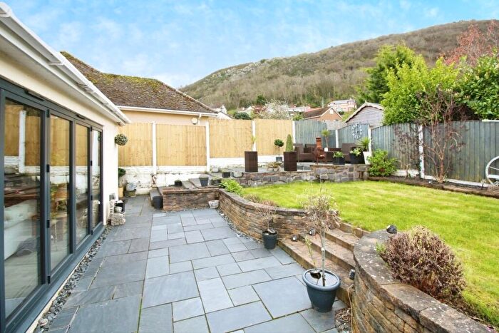 2 Bedroom Bungalow For Sale In Calthorpe Drive, Prestatyn, Denbighshire, LL19