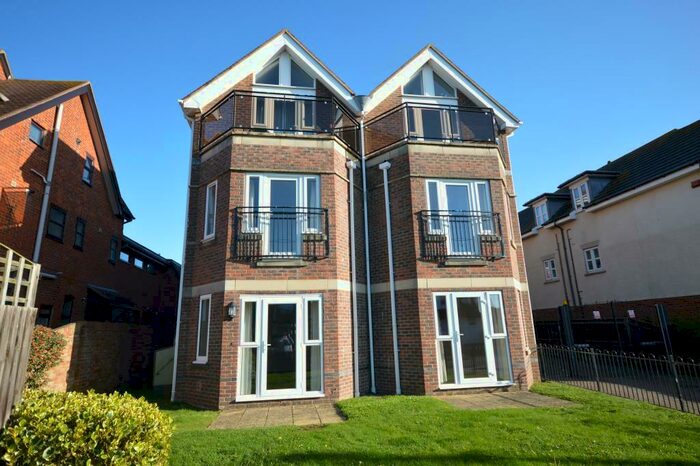 2 Bedroom Apartment To Rent In Janine Court, Keyhaven Road, Milford On Sea, Lymington, Hampshire, SO41