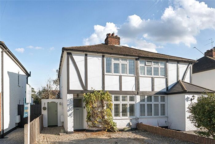 2 Bedroom Semi-Detached House For Sale In Hersham, Surrey, KT12