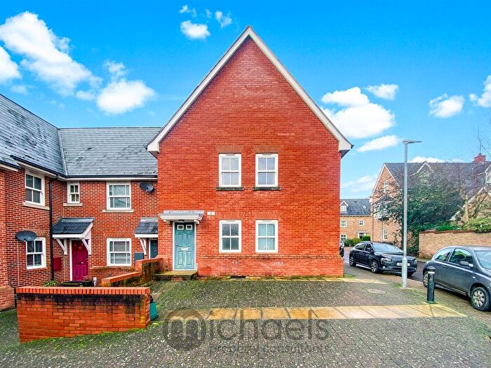 3 Bedroom Maisonette To Rent In Rouse Way, Colchester, CO1