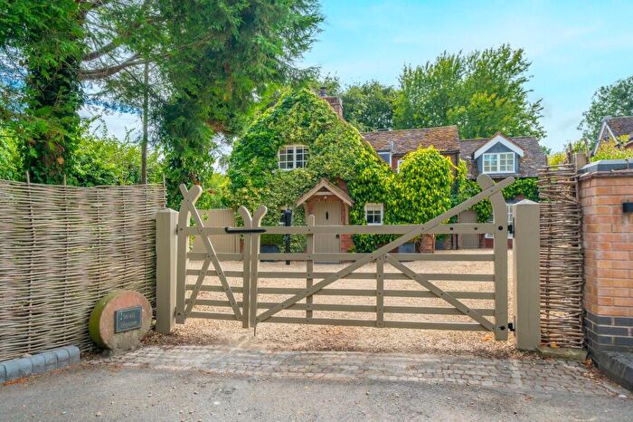 5 Bedroom Detached House For Sale In Shenstone, Kidderminster, DY10