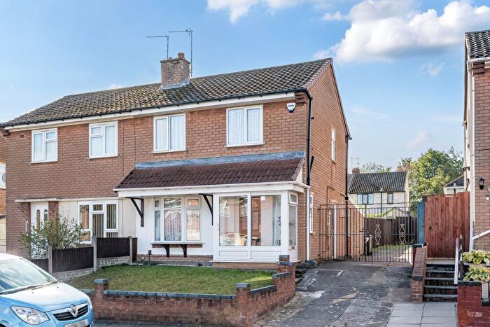 2 Bedroom Semi-Detached House For Sale In Hampshire Road, West Bromwich, West Midlands, B71