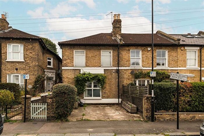1 Bedroom Maisonette For Sale In Knowles Hill Crescent, Hither Green, SE13