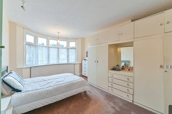 3 Bedroom Terraced House For Sale In Bensham Manor Road, Thornton Heath, CR7
