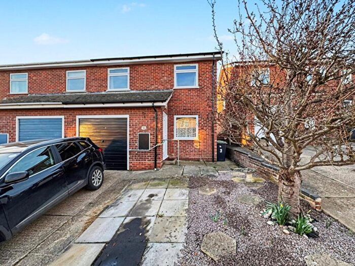 3 Bedroom Semi Detached House For Sale In Elizabeth Way, Stowmarket, IP14