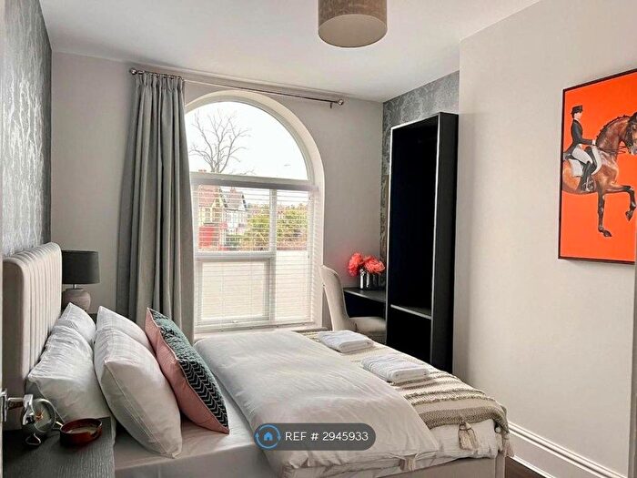 1 Bedroom Flat To Rent In Allerton Road, Liverpool, L18
