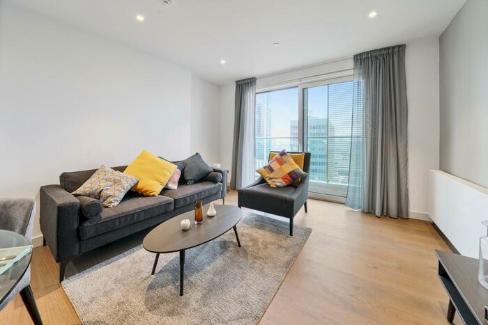 1 Bedroom Apartment To Rent In Raglan House, SE17