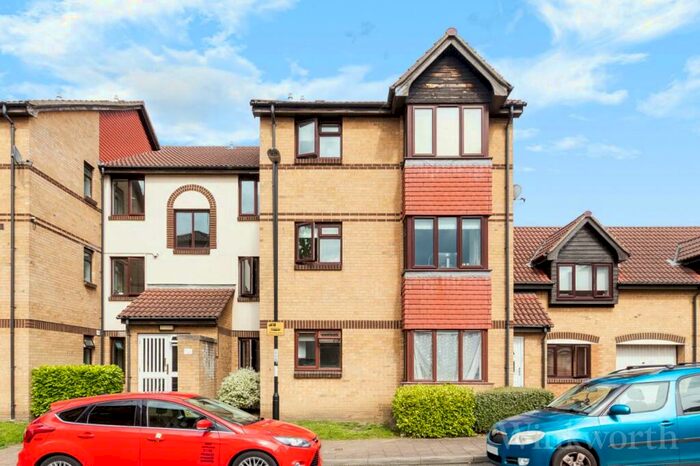 Studio To Rent In Sterling Gardens, London, SE14