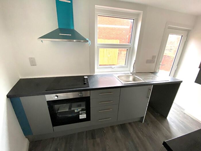 1 Bedroom Flat To Rent In Blaenclydach Street, Cardiff(City), CF11