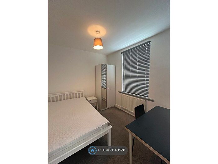 5 Bedroom Terraced House To Rent In Newcome Road, Portsmouth, PO1