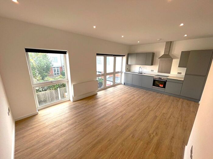 1 Bedroom Flat To Rent In Parish Lane, London, SE20