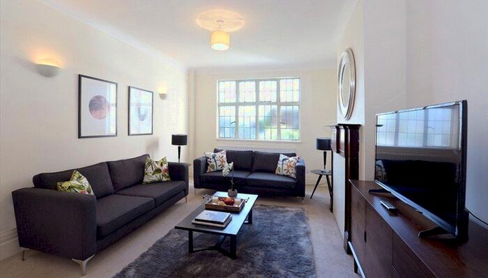 5 Bedroom Flat To Rent In Strathmore Court, Park Road, St John's Wood, London, NW8