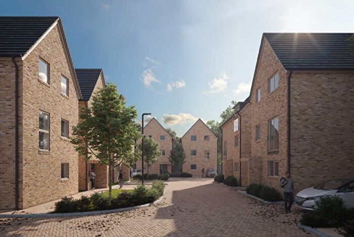 3 Bedroom Detached House For Sale In Sorrel Close, Farnborough, GU14