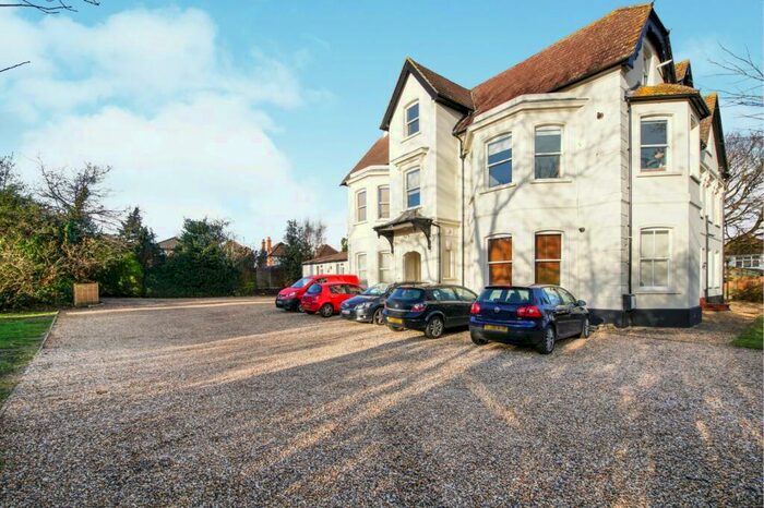 1 Bedroom Apartment To Rent In Stoughton Area, Guildford, GU2