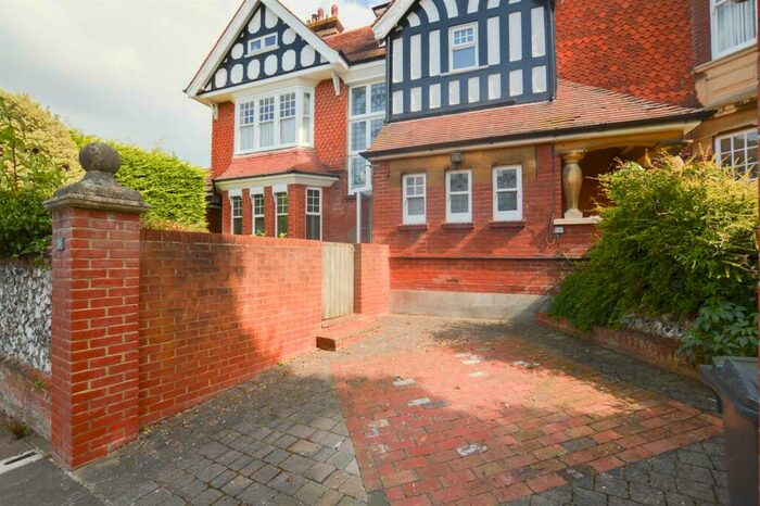 3 Bedroom Maisonette To Rent In Dittons Road, Eastbourne, BN21
