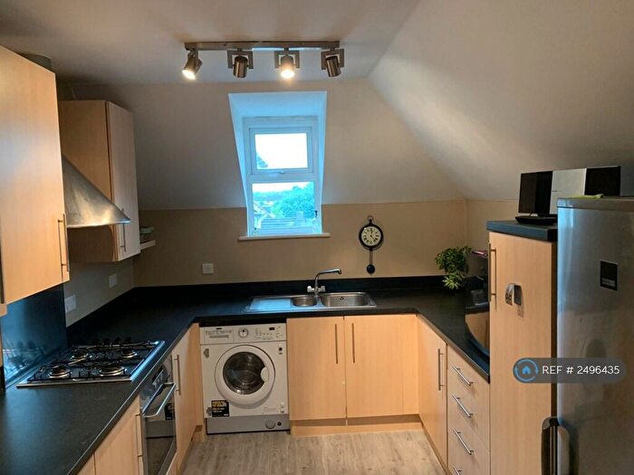 2 Bedroom Flat To Rent In Crawford Avenue, Dartford, DA1