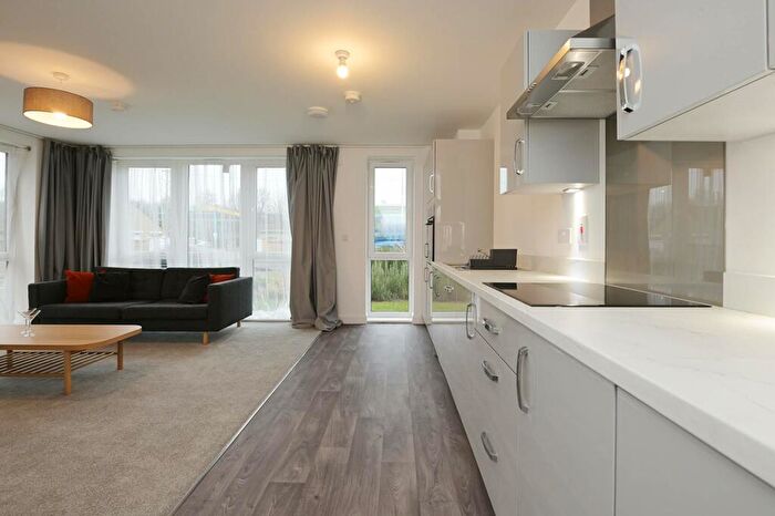 2 Bedroom Flat For Sale In Flat, Cunningham Square, Portobello, Edinburgh, EH15