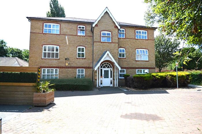 1 Bedroom Apartment For Sale In Chamberlayne Avenue, Wembley, HA9