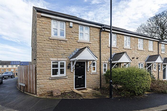 2 Bedroom End Terrace House For Sale In Birkby Lodge Road, Birkby, Huddersfield, HD2