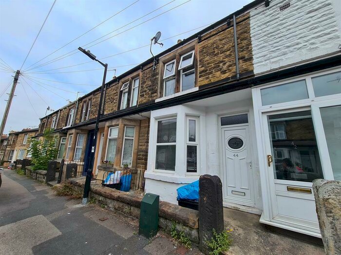 2 Bedroom Terraced House To Rent In Regent Avenue, Harrogate, HG1