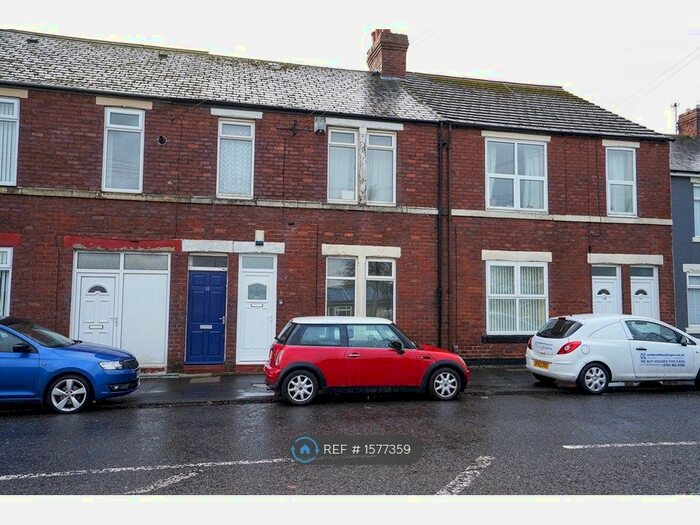 2 Bedroom Flat To Rent In Bamford Terrace, Newcastle Upon Tyne, NE12
