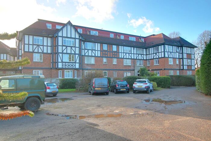 1 Bedroom Flat For Sale In Millbrook Road East, Southampton, SO15