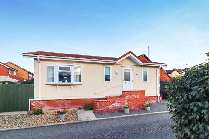 1 Bedroom Park Home For Sale In Southview, Bromham, MK43