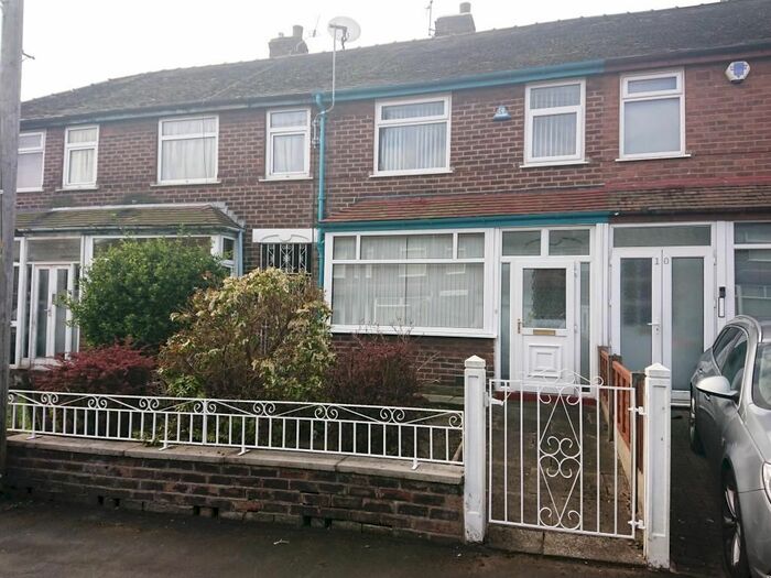 2 Bedroom Semi-Detached House To Rent In Stanhorne Avenue, Manchester, M8