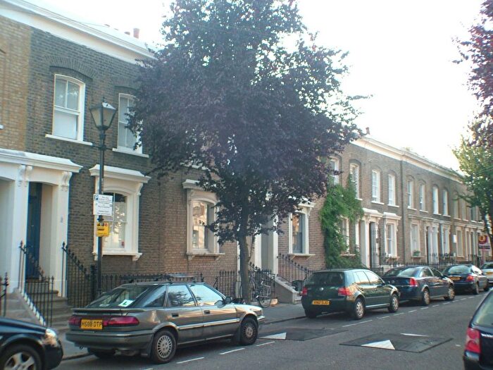 1 Bedroom Flat To Rent In Victoria Park Amp; Bow, E3