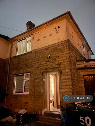 3 Bedroom End Of Terrace House To Rent In Louis Avenue, Bradford, BD5