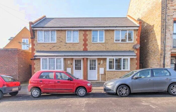 2 Bedroom Semi-Detached House To Rent In Arnold Road, Margate, CT9
